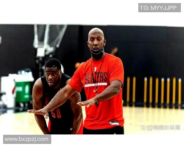 NBA中国官网强调适量脂肪对抗的重要性教练组关注瀚森体脂率监测情况