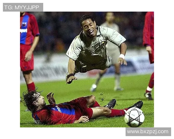 小仓幸成边线抢球铲飞叙利亚球员比赛火药味十足引发观众热议